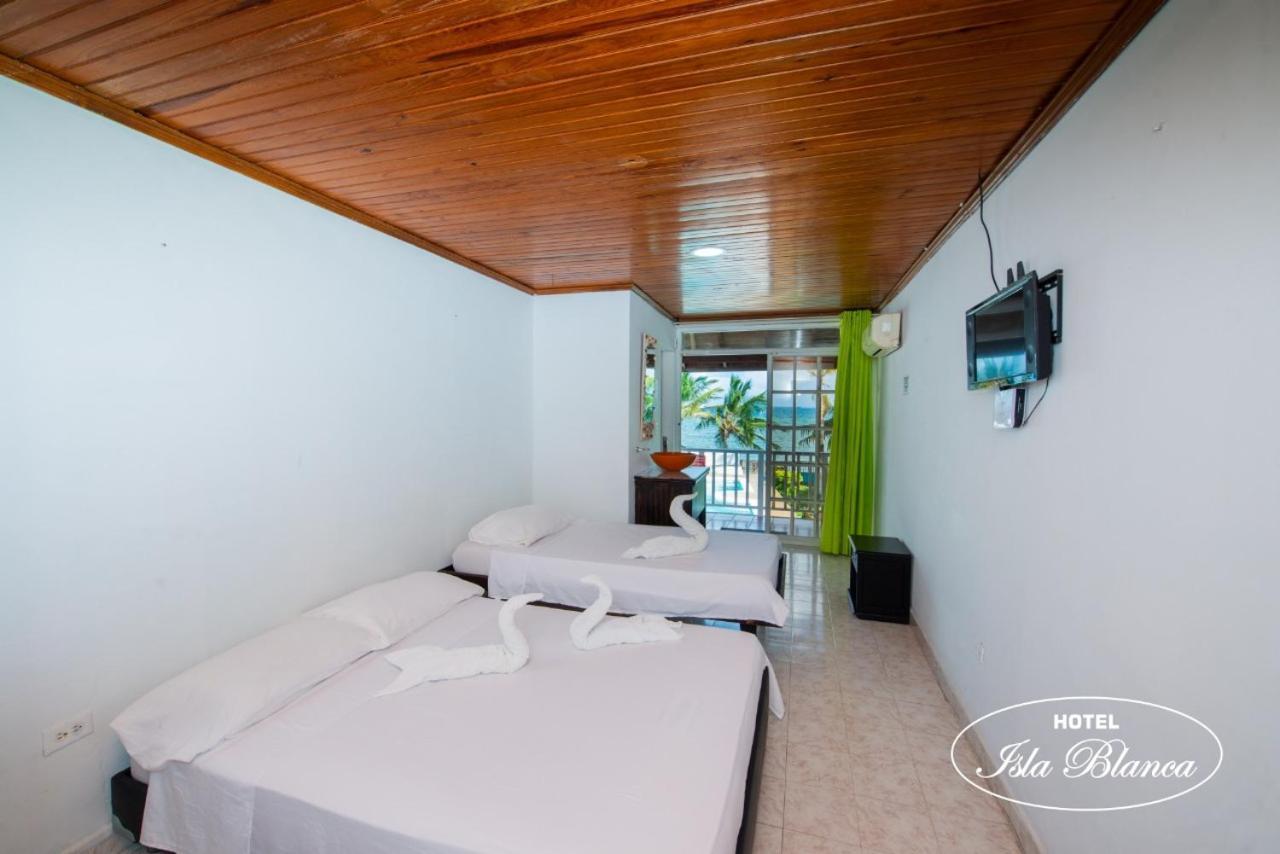 Hotel Isla Blanca *